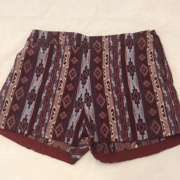 Hollister Aztec Shorts sz 3 - Picture 8 of 8
